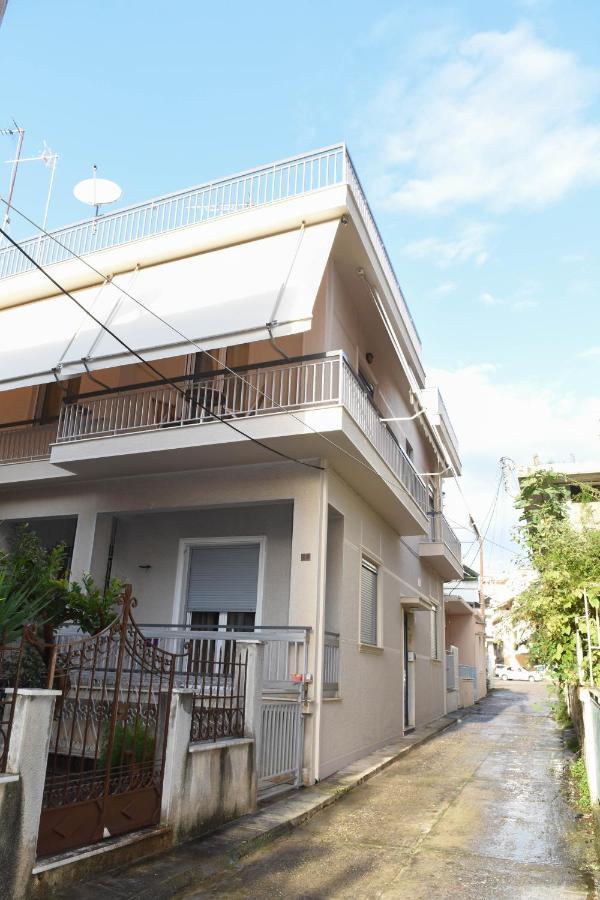 Ferienwohnung Ellis House Agrinio Exterior foto